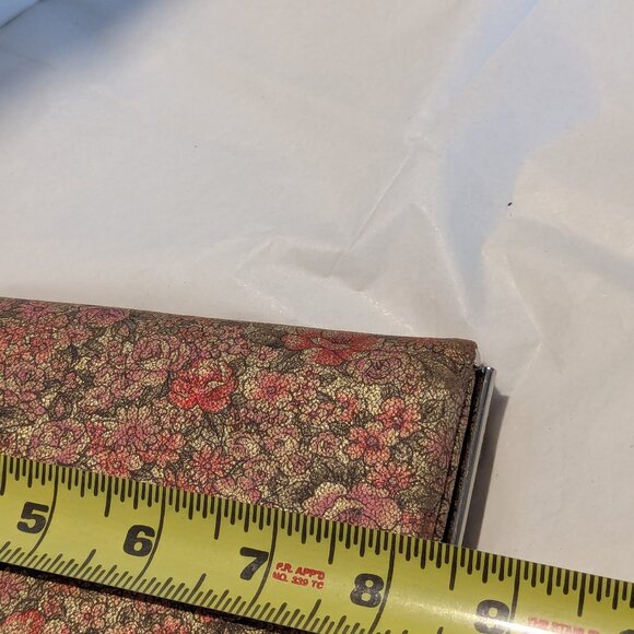 Pinky Roses Fabric and Padded hard case with Compartments for C Cards and more - Picture 3 of 4